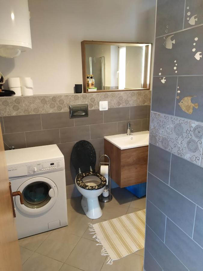 Sunny Blue Apartament Nerezine Bagian luar foto